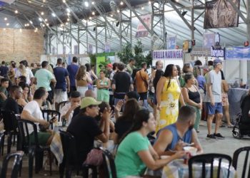 Festival Gastronômico Caiçara de São Sebastião tem Cozinha Show, apresentações de Léo Santana e Amado Batista neste sábado