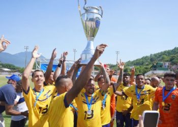 Boca Juniors vence o Caiçara e levanta a taça do Torneio de Aniversário de São Sebastião