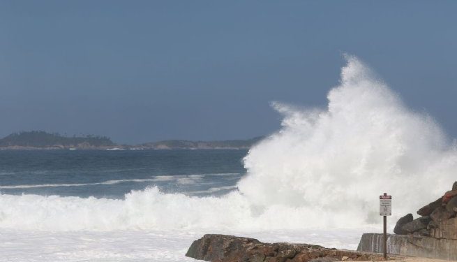 Marinha do Brasil alerta para ondas de até 3 metros de altura na região
