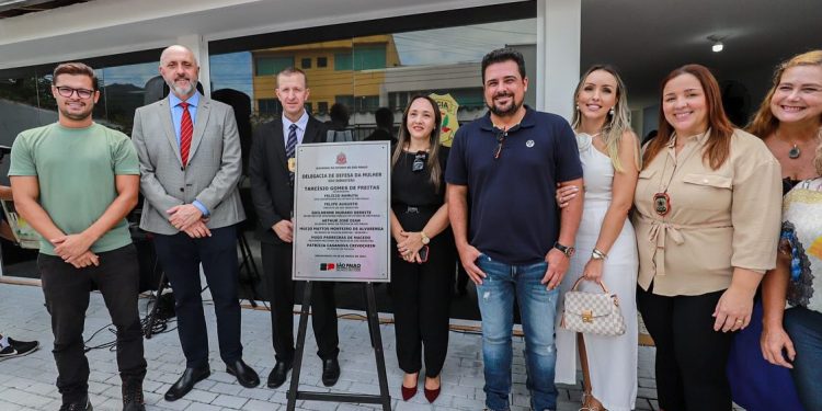 Prefeito Felipe Augusto fortalece compromisso com a defesa das mulheres durante o mês de março em São Sebastião