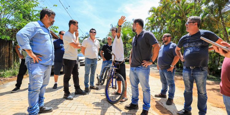 Vice-prefeito Reinaldinho participa de reunião com moradores de Juquehy e apresenta melhorias para o bairro