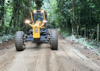 Prefeitura de São Sebastião executa melhorias em vias do Sertão de Cambury