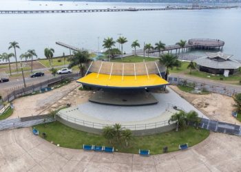 Prefeitura de São Sebastião realiza obras de revitalização e readequação da acessibilidade no anfiteatro da Rua da Praia