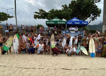 Circuito IEE de Surf incentiva a prática do esporte e a socialização, em Maresias