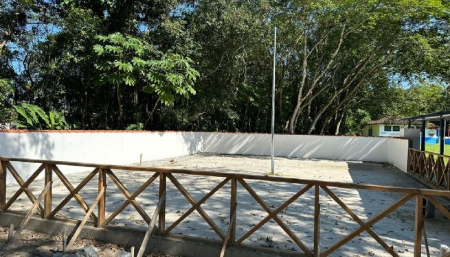 Prefeitura de São Sebastião inicia instalação de playgrounds infantis na Praia da Jureia e em Boraceia