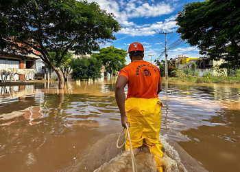 Prefeito de São Sebastião organiza equipe técnica para auxiliar o Rio Grande do Sul em meio à crise climática