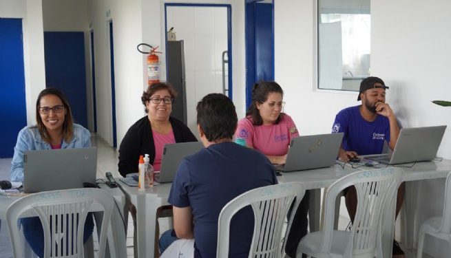 Moradores do bairro Morro do Abrigo recebem atendimentos sobre benefícios socioassistenciais