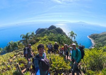 SEMAM participa de visita ao Refúgio de Alcatrazes, por meio do projeto Turismo científico para proteção da vida marinha