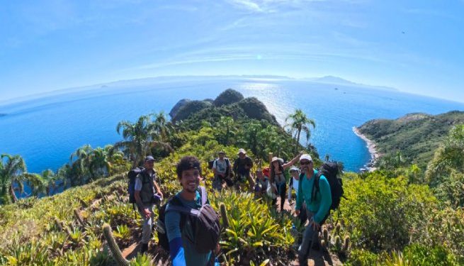 SEMAM participa de visita ao Refúgio de Alcatrazes, por meio do projeto Turismo científico para proteção da vida marinha