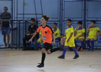 Equipes da categoria Sub-10 da 13ª Copa Kids de Futsal 2024 de São Sebastião são premiadas na última rodada