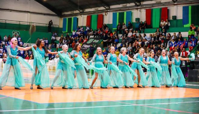 Atletas de São Sebastião participam da abertura da 26ª edição dos Jogos da Melhor Idade
