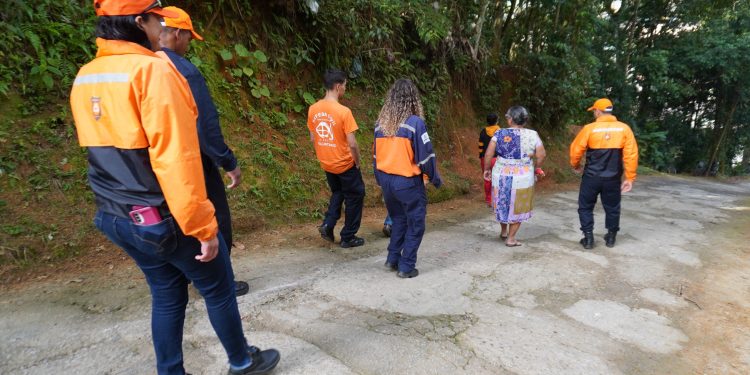 Simulado da Defesa Civil em Boiçucanga recebe integrantes de outros Estado e atende 19 famílias