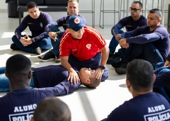 Alunos da Polícia Municipal recebem treinamento com técnicos do SAMU em São Sebastião