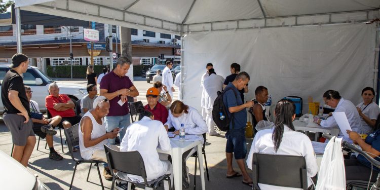 SESAU inicia ações preventivas à Saúde do Homem em diversos pontos do município