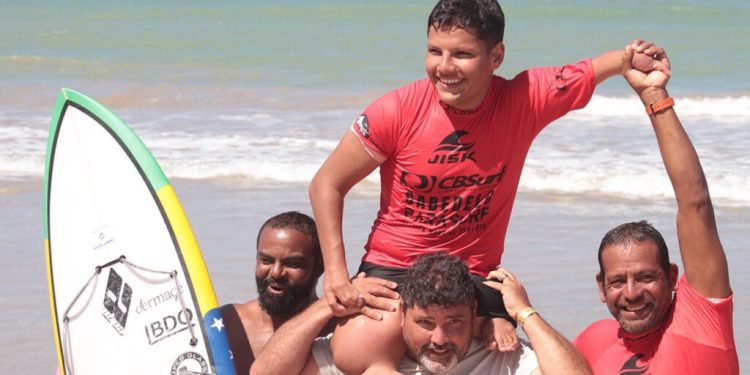 CBSurf Finaliza A Seletiva Para O Mundial De Parasurf E Começa A Disputa Profissional Em Intermares