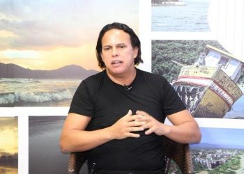 Justiça Eleitoral determina retirada de propaganda irregular do candidato a prefeito Professor Gleivison em São Sebastião (SP)