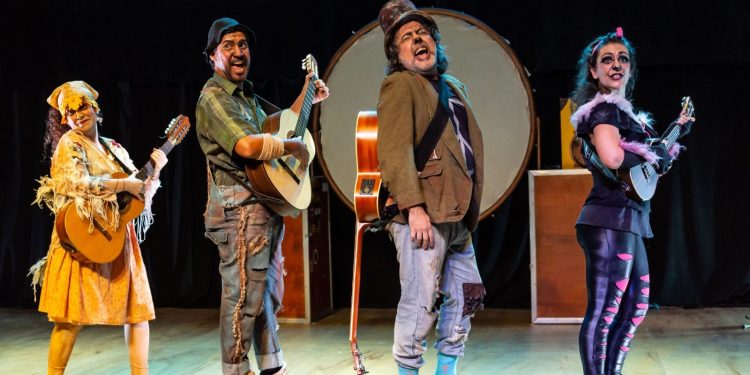 Teatro Municipal de São Sebastião recebe espetáculo infanto-juvenil ‘The Bichos’