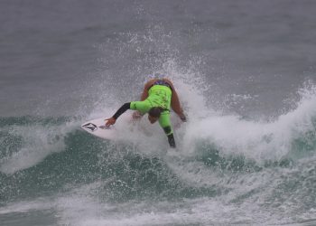Campeões da Tríplice Coroa do Circuito Sebastianense de Surf são definidos em etapa eletrizante, em Maresias