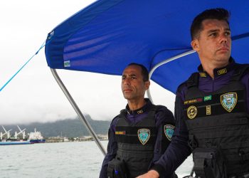 Polícia Municipal de São Sebastião recebe embarcação para patrulhamento marítimo