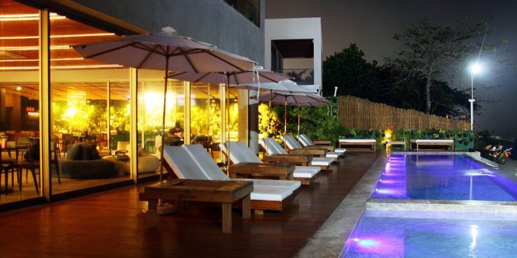 Maresias (SP) ganha hotel de luxo pé na areia com  primeiro lago artificial aquecido do Brasil