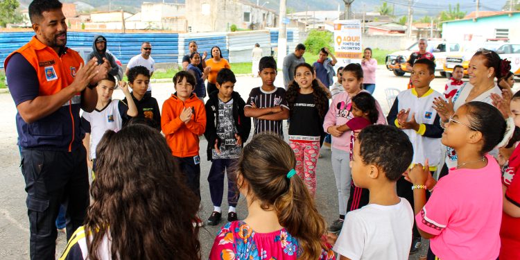 Simulados da Defesa Civil atendem 115 famílias; Canto do Mar tem adesão de alunos