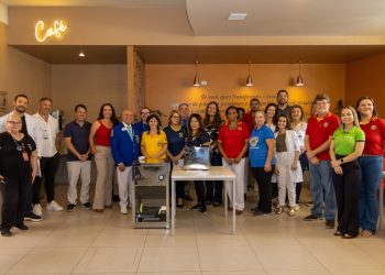 Lions Clube Internacional e Sicredi realizam doações ao HCSS
