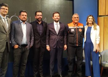 Prefeito Felipe Augusto fala sobre emergências climáticas em fórum sobre Conexão Social para Cidades Inteligentes