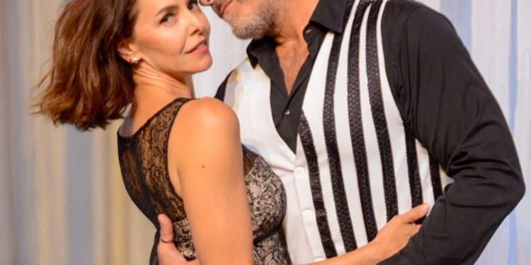 Espetáculo ‘Casa, Comida e Alma Lavada’ é atração no Teatro Municipal nesta sexta-feira