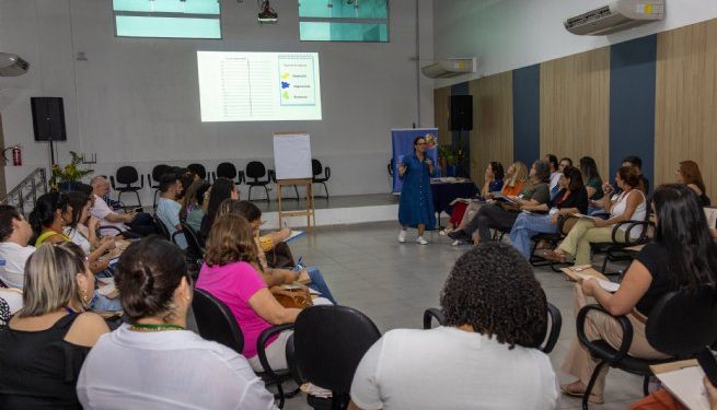 Secretaria da Educação de São Sebastião promove formação para fortalecimento de equipes