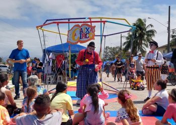 O Castelo das Artes segue com apresentações gratuitas do espetáculo “Zezinho em: a Caixa-Circo”