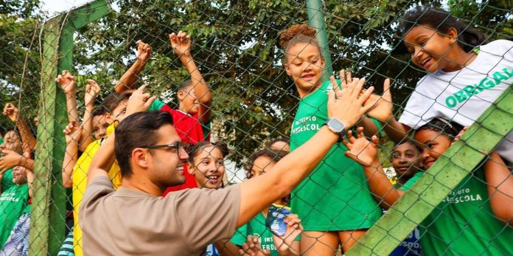 Reinaldinho Moreira, prefeito eleito de São Sebastião, faz história no Litoral Norte e agradece pessoalmente os eleitores