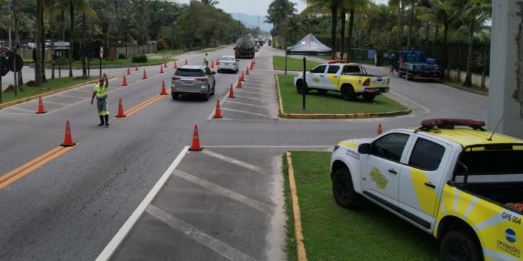 DER DIVULGA INTERDIÇÕES PARA OBRAS NA RIO-SANTOS, EM SÃO SEBASTIÃO, ENTRE 2 E 6 DE DEZEMBRO