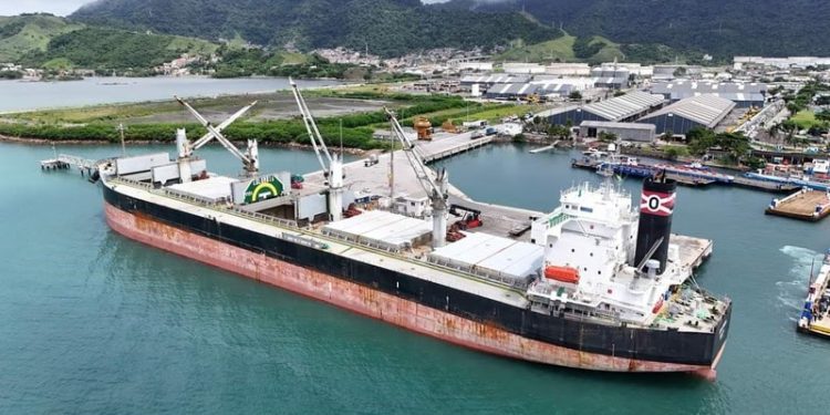Porto de São Sebastião abre licitação para dragagem do berço de atracação