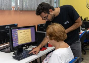 Prefeitura de São Sebastião forma mais de 20 idosos em Curso de Inclusão Digital