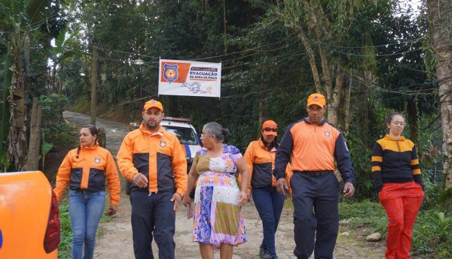 PPDC em São Sebastião segue durante período das chuvas de verão