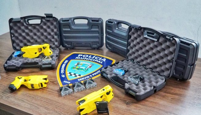 Polícia Municipal de São Sebastião recebe armas não letais para equipar corporação