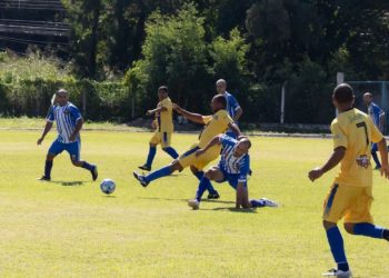 Guaecá e Unidos de Caraguá decidem título do Campeonato de Futebol Cinquentão 2024