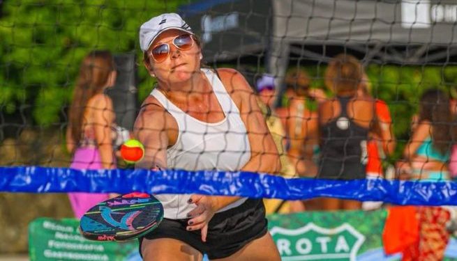 Rota 55 apresenta 5ª Etapa do Circuito HB de Beach Tennis na Praia de Juquehy com participação de quase 400 pessoas