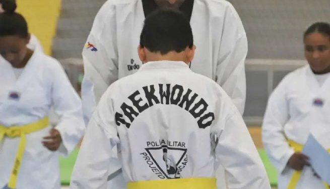 Torneio de Encerramento da Escola de Taekwondo de São Sebastião gradua cerca de 100 jovens atletas