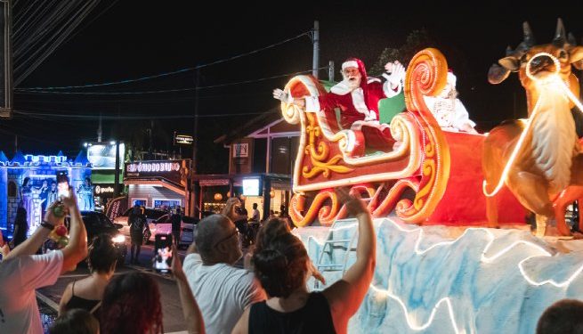 Costa Norte e região central recebem Desfile de Natal e Chegada do Papai Noel