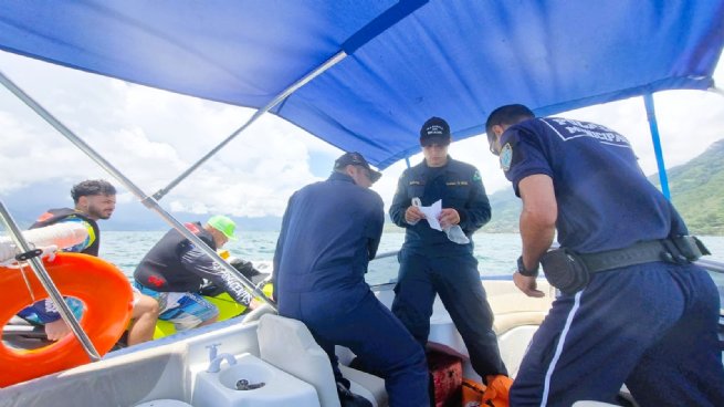 Polícia Municipal de São Sebastião realiza fiscalização de embarcações em parceria com a Marinha do Brasil