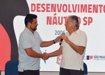 Prefeito Felipe Augusto destaca investimentos náuticos durante Fórum em São Sebastião