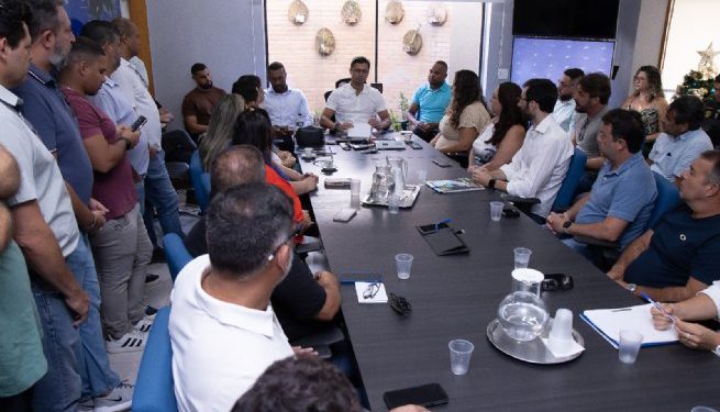 Prefeito Reinaldinho anuncia equipe de secretários e destaca continuidade