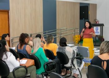 Educação de São Sebastião realiza primeira reunião pedagógica com diretores de creches em 2025