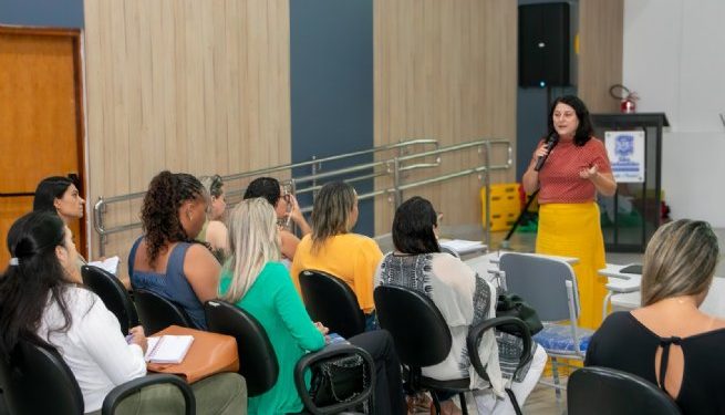 Educação de São Sebastião realiza primeira reunião pedagógica com diretores de creches em 2025