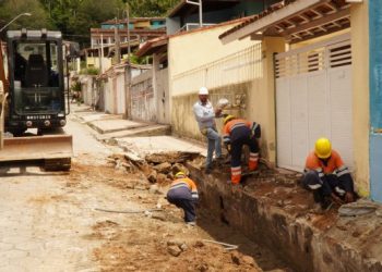 Prefeitura de São Sebastião retoma obras de drenagem e pavimentação na Topolândia