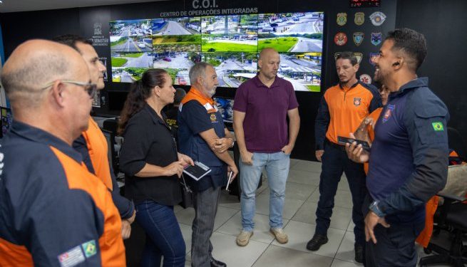 Defesa Civil e COI de São Sebastião recebem comitiva de Caraguatatuba