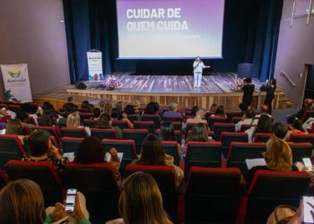 São Sebastião participa do 1º Encontro da Câmara Técnica AMVALE Mulher de 2025