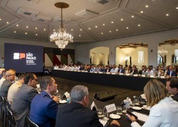 Prefeito Reinaldinho Moreira anuncia investimento de R$ 150 milhões em saneamento básico para Cambury