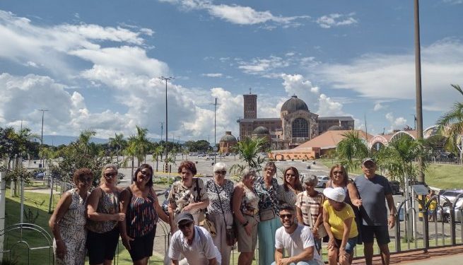 Sepedi de São Sebastião leva grupo de idosos para Aparecida